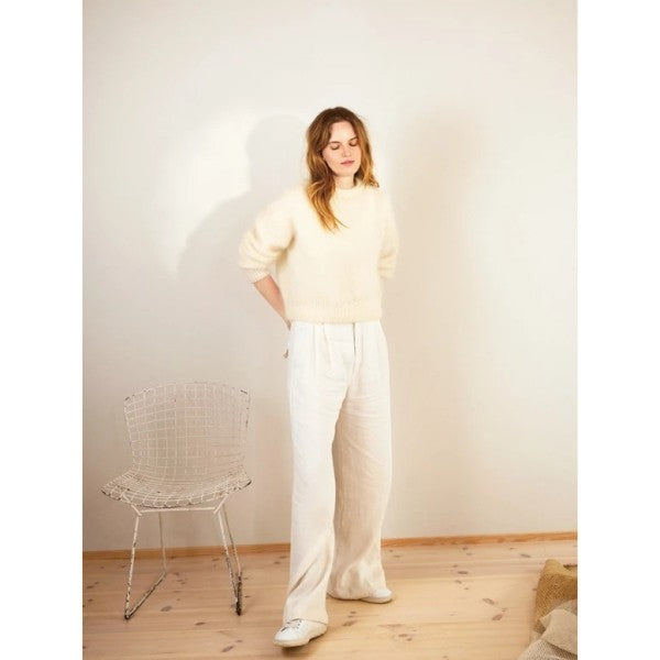2409 No. 07 - Spencer Sweater Ballerina Edition
